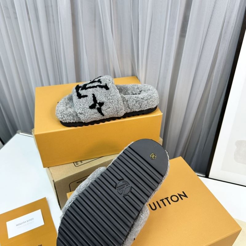 Louis Vuitton Slippers